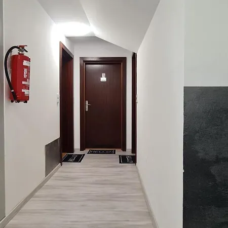 Laura Apartment