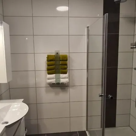 Laura דירה יודנבורג