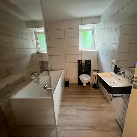 Laura Apartman *