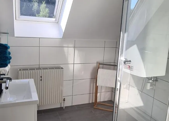 Laura * يودنبورغ